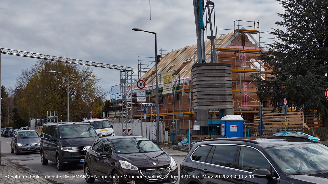 31.03.2023 - Baustelle zu einem Mehrfamilienhaus in der Niederalmstraße 16